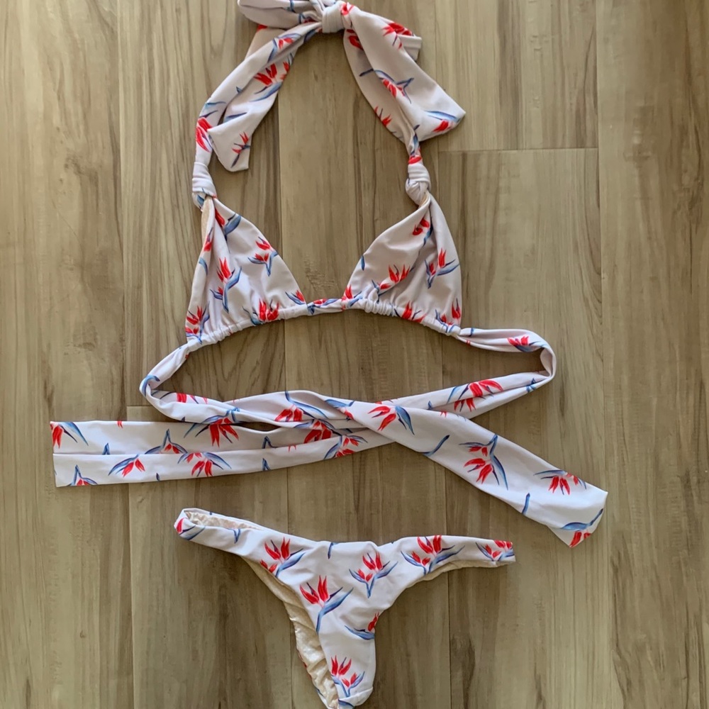 ✨SOLD✨ Acacia Swimwear Bird of Paradise Bikini Set